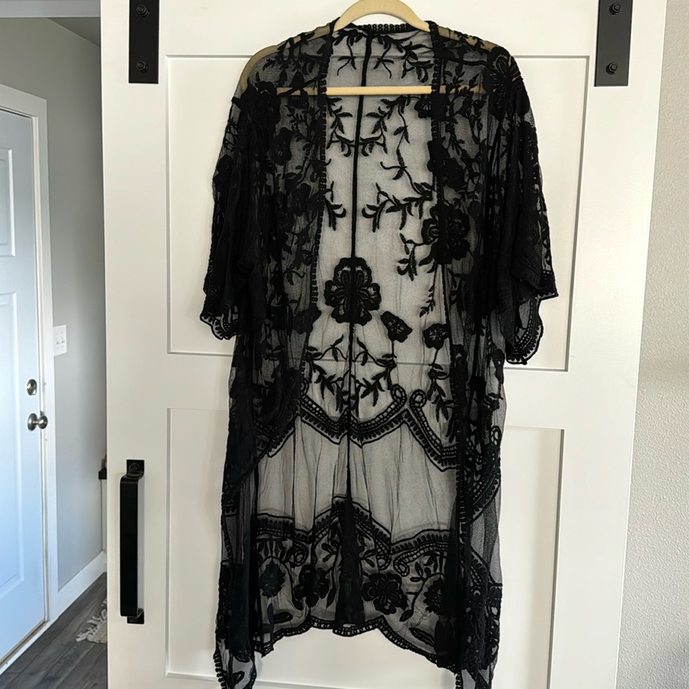 Sheer floral kimono